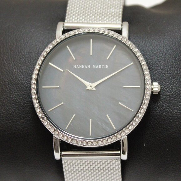 Women's Casual Watch With Rhinestones Natural Shell Dial Mesh Bracelet 36mm - Picture 6 of 13